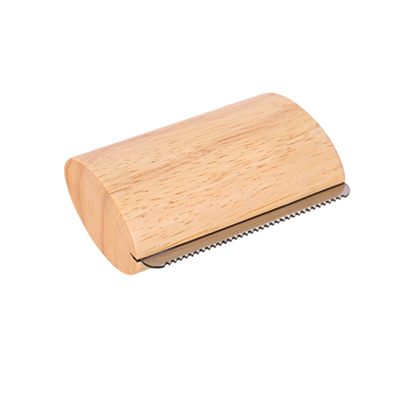 🌲Brosse en bois pour animaux de compagnie – Élimine le sous-poil et les squames. Idéale pour les animaux anxieux ou sensibles. Une séance de toilettage en toute sérénité. 🌿💚