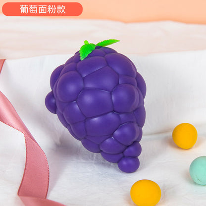 ✨70% DE RÉDUCTION !✨Balle anti-stress Squishy aux fraises pour enfants et adultes