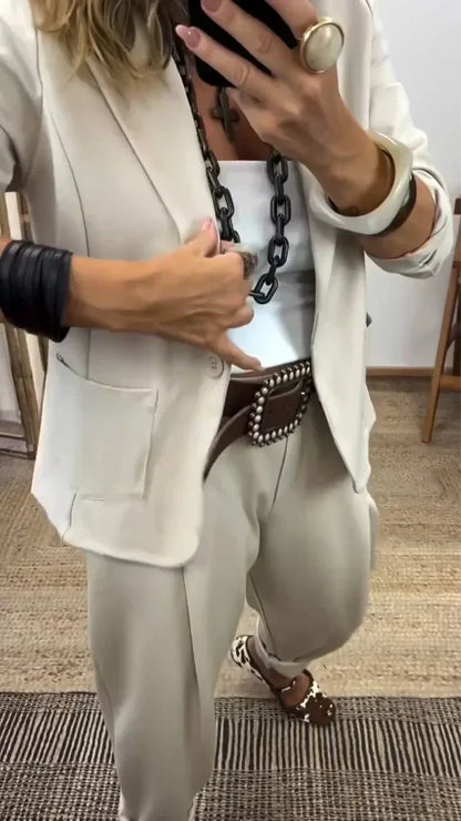 💎66% DE RÉDUCTION – TEMPS LIMITÉ💎Ensemble Veste à Col & Pantalon pour Femme – Coupe Cintrée, Tissu Doux & Look Professionnel Élégant👖✨