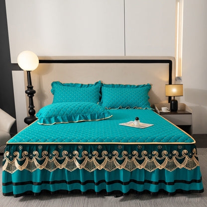 🧺🛏️ Linge de lit en coton doux – Finition volantée, lavable en machine sans repassage, garde sa douceur lavage après lavage, pour des nuits enveloppées de fraîcheur et de poésie ☁️📜