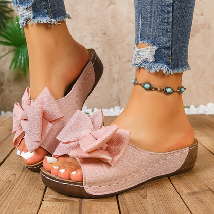 👡 55 % de réduction + livraison gratuite🎀 Sandales Compensées à Bout Ouvert & Nœud Papillon pour Femmes – Élégantes, Confortables & Parfaites pour l'Été ☀️