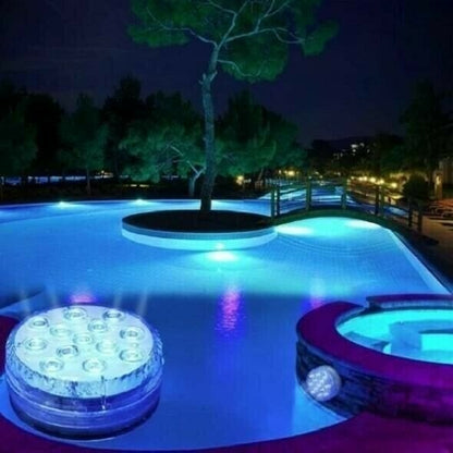 🔥 -50% | 🌊 Lampe de Piscine Étanche – Éclairage magique multicolore(Télécommande RF)