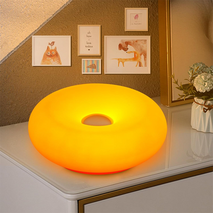 🍩 60% DE RÉDUCTION! 💡 Lampe de Table LED Donut à Commande Tactile – Design Unique, Dimmable & Parfaite Pour Créer Une Ambiance Cosy 🏠