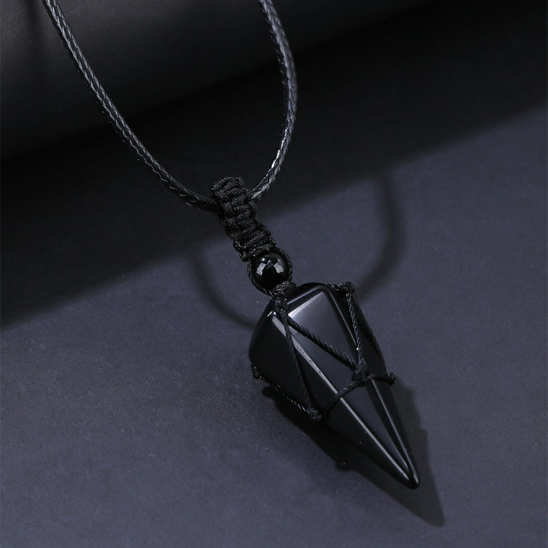 💎 57% DE RÉDUCTION! ✨ Pendentif Conique pour Hommes et Femmes – Design Minimaliste, Métal Hypoallergénique & Parfait Pour Un Usage Quotidien ou Offrir 🎁