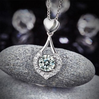 💧Collier Cœur Goutte Scintillant ✅ Pierre Mobile & Éclat Élégant | Cadeau Raffiné 💞 -50% AUJOURD’HUI 🔥