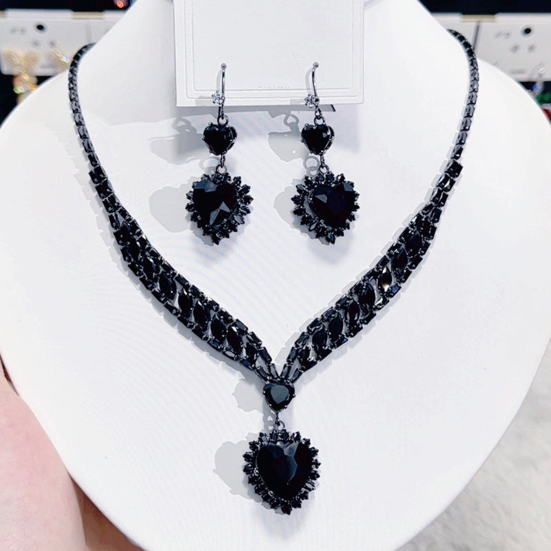 📢📢40 % DE RÉDUCTION !! ⏰Collier et boucles d'oreilles de la parure « Sparkling Heart »